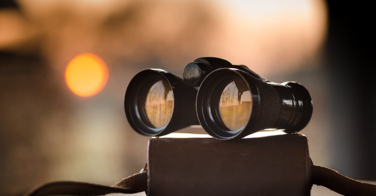 Black Binocular on 4068